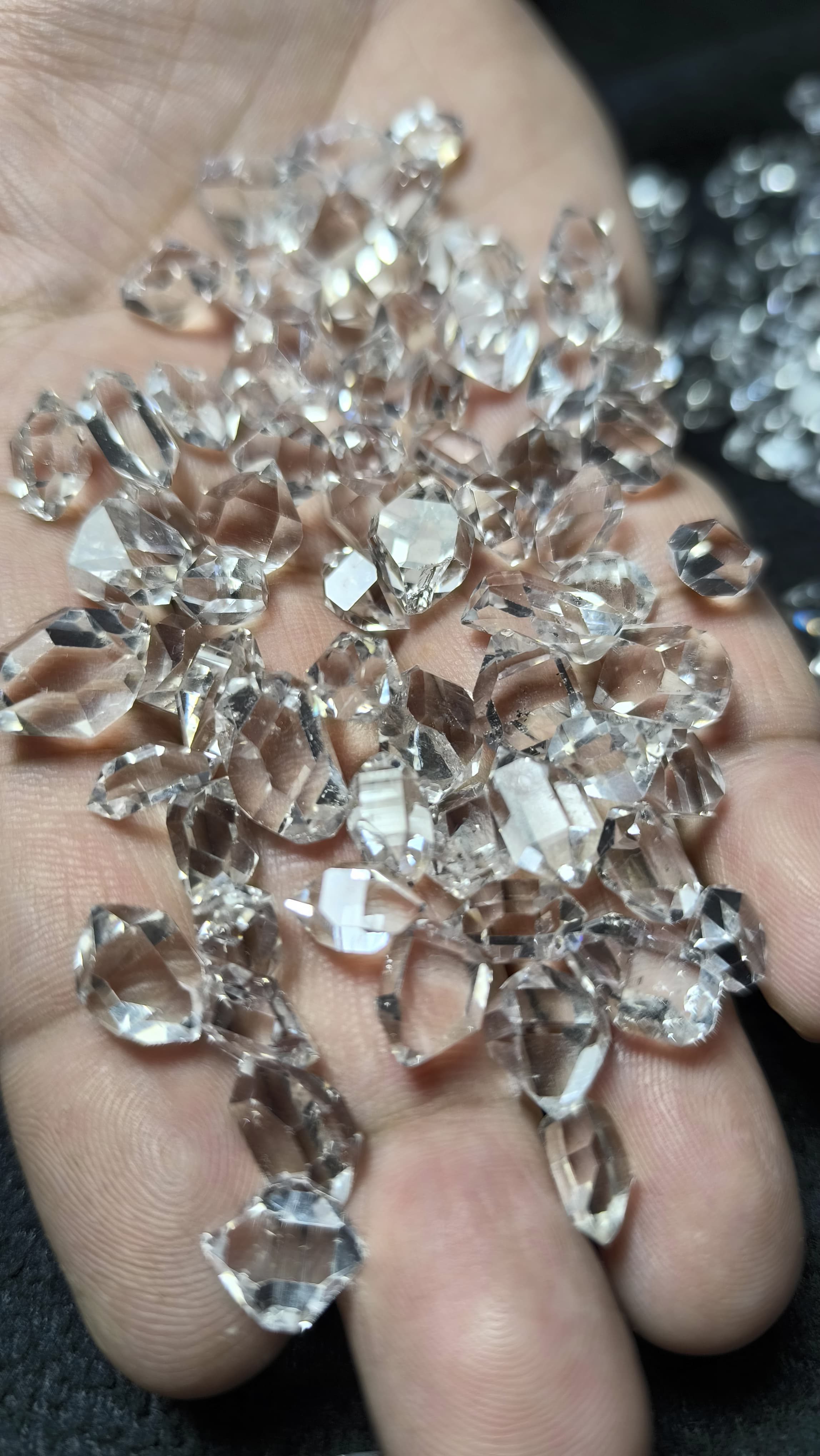 Loose Diamond Quartz